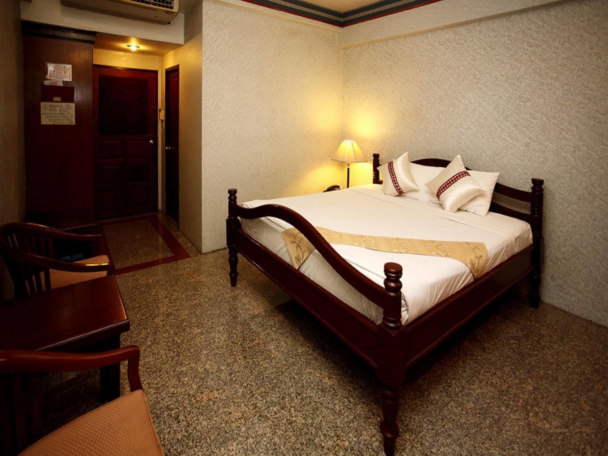 Kosit Hill Hotel Фечабун Екстериор снимка